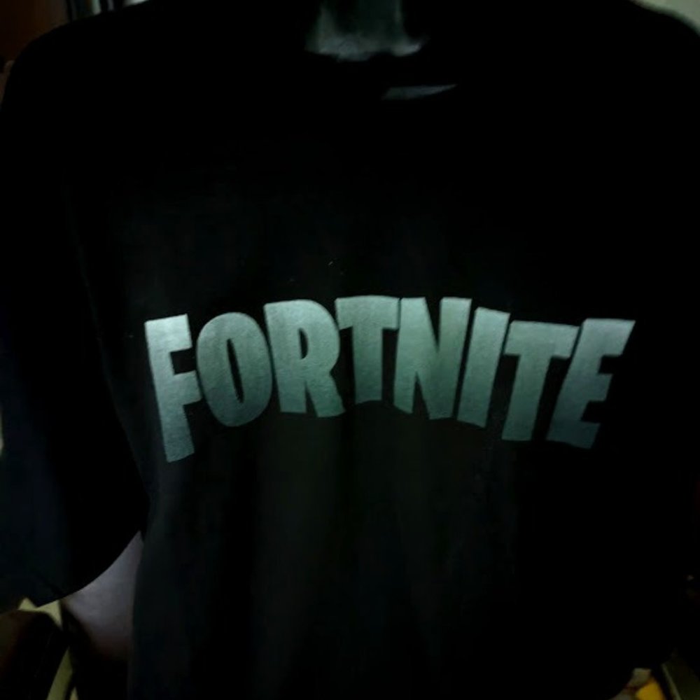 Fornite Shirt XXL 2X NWT